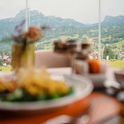 Ristorante con vista sulle montagne di Casa Guargnè Cortina d’Ampezzo